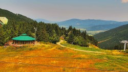 Restaurace "deštník" - dojezd žlutá sjezdovka