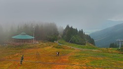 Restaurant "Deštník" – access via the yellow ski slope