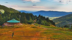 Restaurace "deštník" - dojezd žlutá sjezdovka