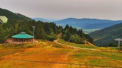 Restaurace "deštník" - dojezd žlutá sjezdovka