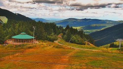 Restaurace "deštník" - dojezd žlutá sjezdovka