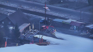 Skiareál Karolinka - Restaurace U Vleku a parkoviště - 4.3.2026 v 06:33 Skiareál Karolinka - Restaurace U Vleku a parkoviště - 4.3.2026 v 06:33