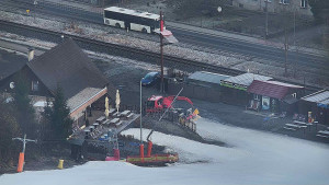 Skiareál Karolinka - Restaurace U Vleku a parkoviště - 4.3.2026 v 07:16 Skiareál Karolinka - Restaurace U Vleku a parkoviště - 4.3.2026 v 07:16
