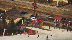 Skiareál Karolinka - Restaurace U Vleku a parkoviště - 4.3.2026 v 11:45 Skiareál Karolinka - Restaurace U Vleku a parkoviště - 4.3.2026 v 11:45