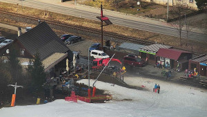 Skiareál Karolinka - Restaurace U Vleku a parkoviště - 4.3.2026 v 12:03 Skiareál Karolinka - Restaurace U Vleku a parkoviště - 4.3.2026 v 12:03