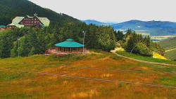 Ski slope "connector"