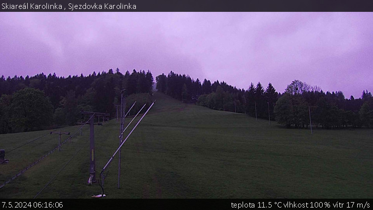 Skiareál Karolinka  - Sjezdovka Karolinka - 7.5.2024 v 06:16