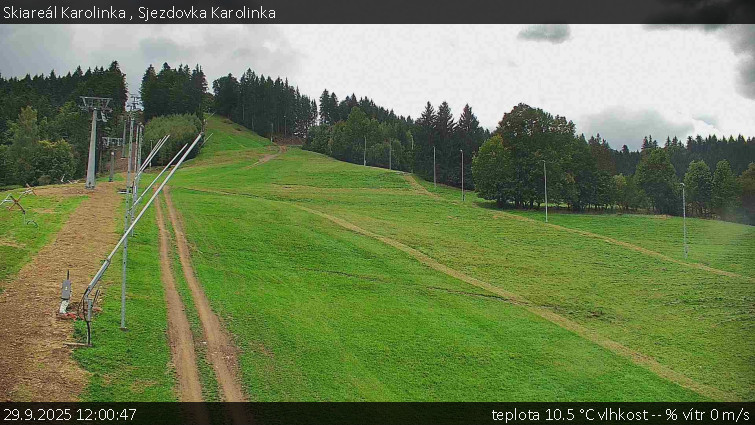 Skiareál Karolinka - Sjezdovka Karolinka - 29.9.2025 v 12:00 Skiareál Karolinka - Sjezdovka Karolinka - 29.9.2025 v 12:00