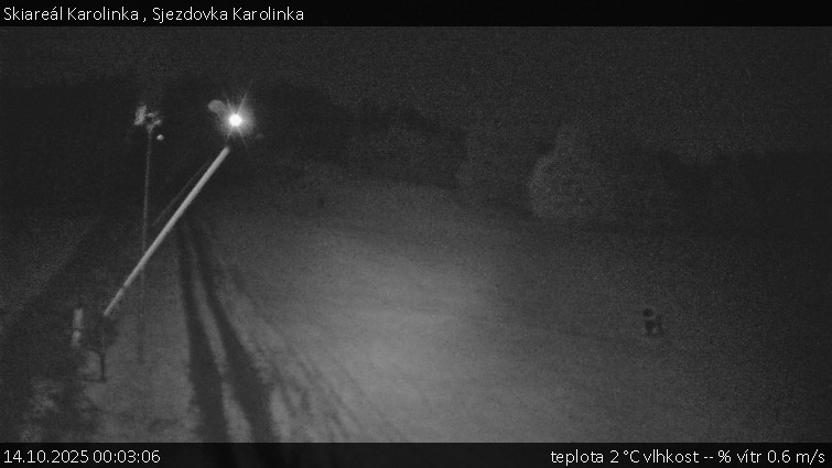 Skiareál Karolinka - Sjezdovka Karolinka - 14.10.2025 v 00:03 Skiareál Karolinka - Sjezdovka Karolinka - 14.10.2025 v 00:03