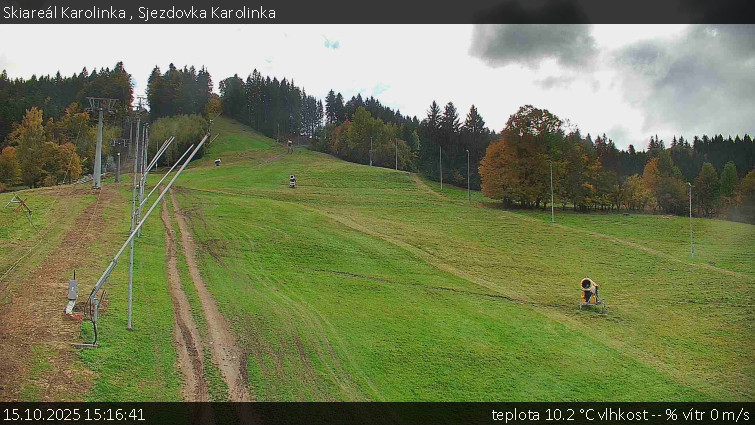 Skiareál Karolinka - Sjezdovka Karolinka - 15.10.2025 v 15:16 Skiareál Karolinka - Sjezdovka Karolinka - 15.10.2025 v 15:16
