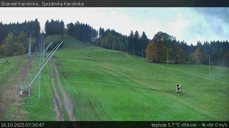Skiareál Karolinka - Sjezdovka Karolinka - 16.10.2025 v 07:30 Skiareál Karolinka - Sjezdovka Karolinka - 16.10.2025 v 07:30