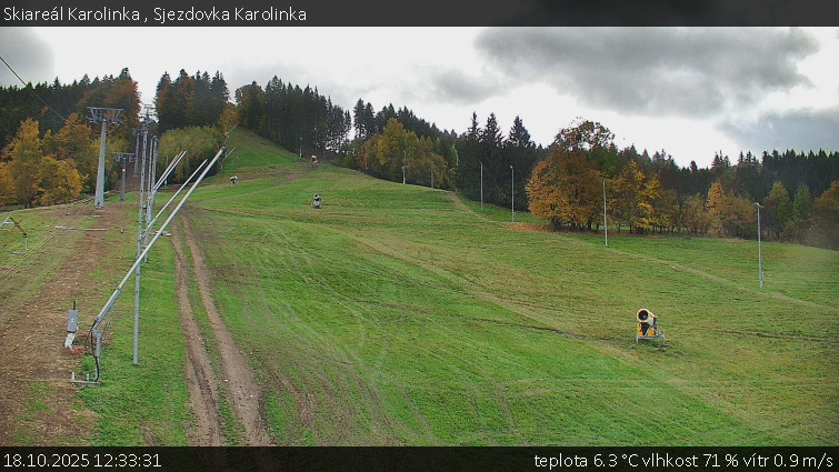 Skiareál Karolinka - Sjezdovka Karolinka - 18.10.2025 v 12:33 Skiareál Karolinka - Sjezdovka Karolinka - 18.10.2025 v 12:33