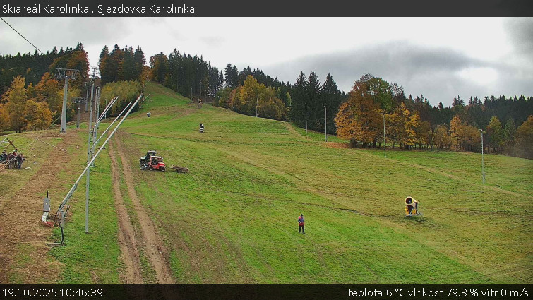 Skiareál Karolinka - Sjezdovka Karolinka - 19.10.2025 v 10:46 Skiareál Karolinka - Sjezdovka Karolinka - 19.10.2025 v 10:46