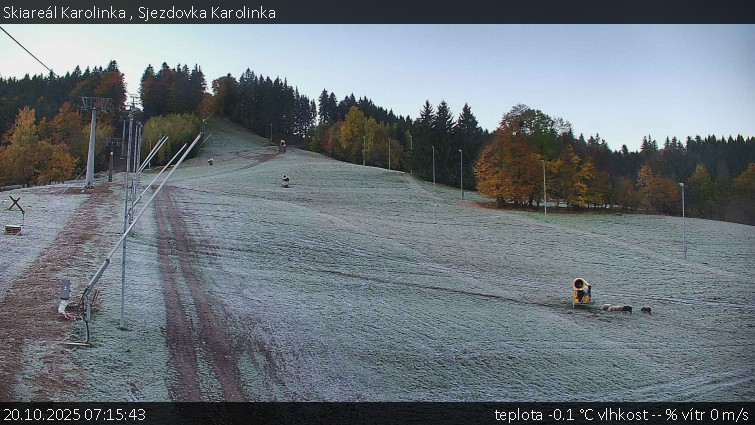 Skiareál Karolinka - Sjezdovka Karolinka - 20.10.2025 v 07:15 Skiareál Karolinka - Sjezdovka Karolinka - 20.10.2025 v 07:15