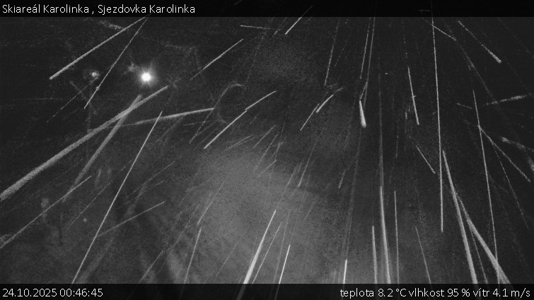 Skiareál Karolinka - Sjezdovka Karolinka - 24.10.2025 v 00:46 Skiareál Karolinka - Sjezdovka Karolinka - 24.10.2025 v 00:46