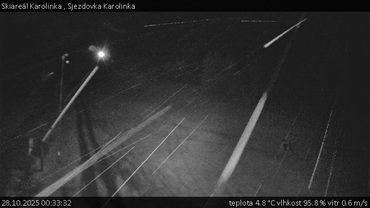 Skiareál Karolinka  - Sjezdovka Karolinka - 28.10.2025 v 00:33 Skiareál Karolinka  - Sjezdovka Karolinka - 28.10.2025 v 00:33