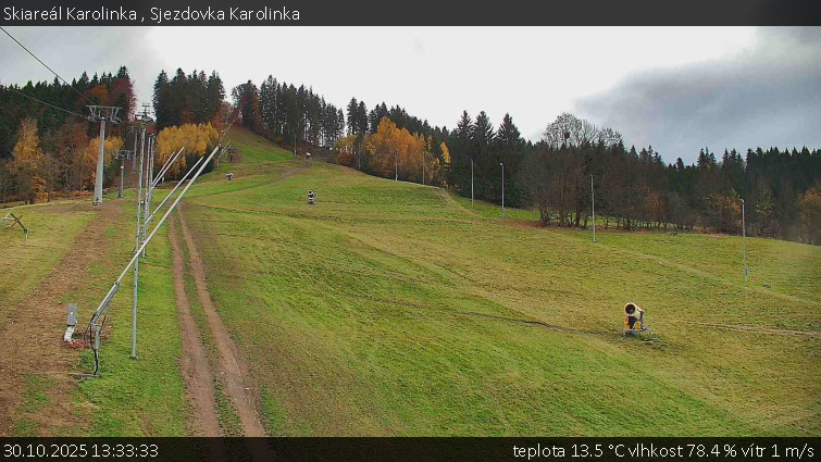 Skiareál Karolinka  - Sjezdovka Karolinka - 30.10.2025 v 13:33 Skiareál Karolinka  - Sjezdovka Karolinka - 30.10.2025 v 13:33