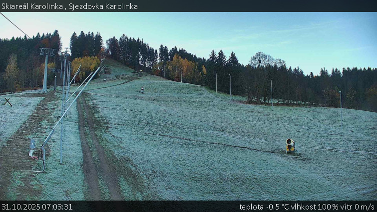 Skiareál Karolinka  - Sjezdovka Karolinka - 31.10.2025 v 07:03 Skiareál Karolinka  - Sjezdovka Karolinka - 31.10.2025 v 07:03