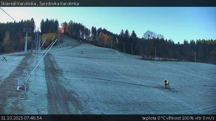 Skiareál Karolinka  - Sjezdovka Karolinka - 31.10.2025 v 07:46 Skiareál Karolinka  - Sjezdovka Karolinka - 31.10.2025 v 07:46