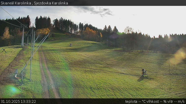 Skiareál Karolinka  - Sjezdovka Karolinka - 31.10.2025 v 13:33 Skiareál Karolinka  - Sjezdovka Karolinka - 31.10.2025 v 13:33