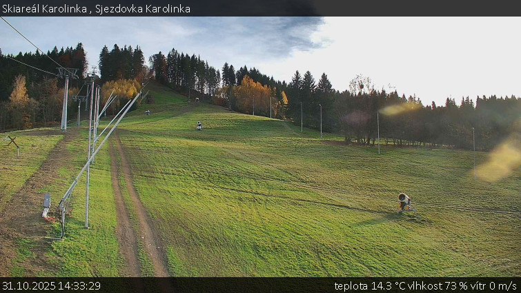Skiareál Karolinka  - Sjezdovka Karolinka - 31.10.2025 v 14:33 Skiareál Karolinka  - Sjezdovka Karolinka - 31.10.2025 v 14:33