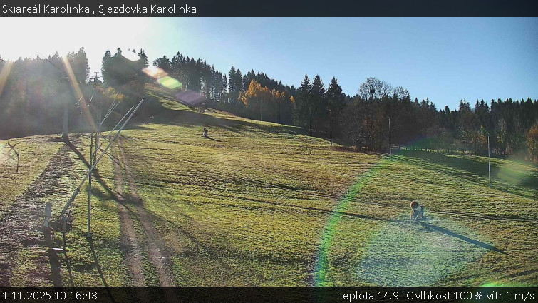 Skiareál Karolinka - Sjezdovka Karolinka - 1.11.2025 v 10:16 Skiareál Karolinka - Sjezdovka Karolinka - 1.11.2025 v 10:16