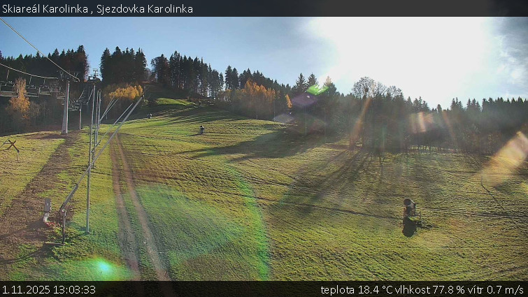 Skiareál Karolinka  - Sjezdovka Karolinka - 1.11.2025 v 13:03 Skiareál Karolinka  - Sjezdovka Karolinka - 1.11.2025 v 13:03