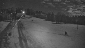 Skiareál Karolinka - Sjezdovka Karolinka - 6.11.2025 v 01:46 Skiareál Karolinka - Sjezdovka Karolinka - 6.11.2025 v 01:46