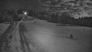 Skiareál Karolinka - Sjezdovka Karolinka - 6.11.2025 v 02:03 Skiareál Karolinka - Sjezdovka Karolinka - 6.11.2025 v 02:03