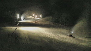 Skiareál Karolinka - Sjezdovka Karolinka - 8.1.2026 v 02:03 Skiareál Karolinka - Sjezdovka Karolinka - 8.1.2026 v 02:03