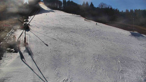 Skiareál Karolinka - Sjezdovka Karolinka - 27.2.2026 v 10:45 Skiareál Karolinka - Sjezdovka Karolinka - 27.2.2026 v 10:45