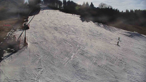 Skiareál Karolinka - Sjezdovka Karolinka - 27.2.2026 v 12:45 Skiareál Karolinka - Sjezdovka Karolinka - 27.2.2026 v 12:45