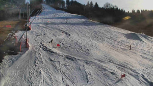 Skiareál Karolinka - Sjezdovka Karolinka - 27.2.2026 v 15:15 Skiareál Karolinka - Sjezdovka Karolinka - 27.2.2026 v 15:15