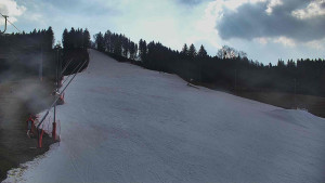 Skiareál Karolinka - Sjezdovka Karolinka - 4.3.2026 v 12:15 Skiareál Karolinka - Sjezdovka Karolinka - 4.3.2026 v 12:15