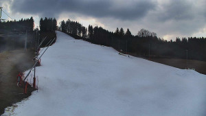 Skiareál Karolinka - Sjezdovka Karolinka - 4.3.2026 v 12:45 Skiareál Karolinka - Sjezdovka Karolinka - 4.3.2026 v 12:45