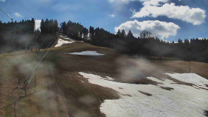 Skiareál Karolinka - Sjezdovka Karolinka - 8.4.2026 v 13:33 Skiareál Karolinka - Sjezdovka Karolinka - 8.4.2026 v 13:33