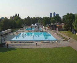 Schwimmbad Gutmütiger