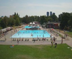 Schwimmbad Gutmütiger