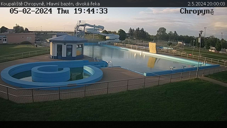 Koupaliště Chropyně - Hlavní bazén, divoká řeka - 2.5.2024 v 20:00