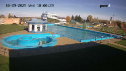 Hlavní bazén, divoká řeka