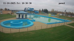 Hlavní bazén, divoká řeka