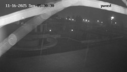 Hlavní bazén, divoká řeka