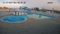 Hlavní bazén, divoká řeka