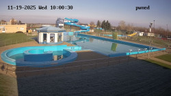 Hlavní bazén, divoká řeka