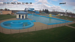 Hlavní bazén, divoká řeka