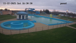 Hlavní bazén, divoká řeka