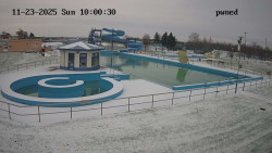 Hlavní bazén, divoká řeka