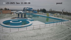 Hlavní bazén, divoká řeka