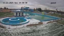 Hlavní bazén, divoká řeka