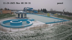 Hlavní bazén, divoká řeka